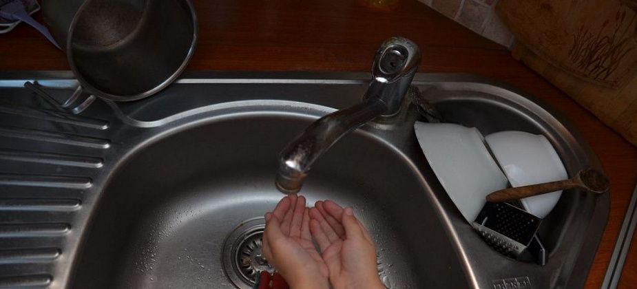 «Как мы должны мыться, стираться и готовить еду?» На Суходойке проблема с напором воды