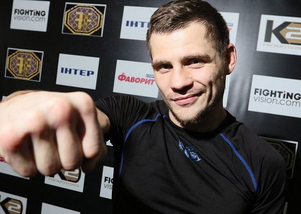 Беринчик защитил титул чемпиона против румына Виорела Симиона