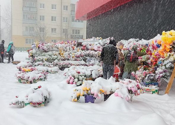Зима, с возвращением! Краснотурьинск завалило снегом в конце апреля