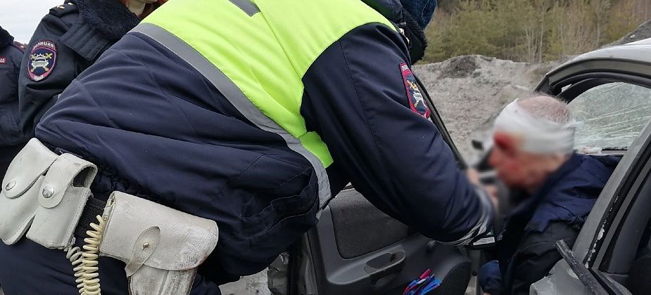 На трассе столкнулись автомобили из Краснотурьинска. Травмированы два человека
