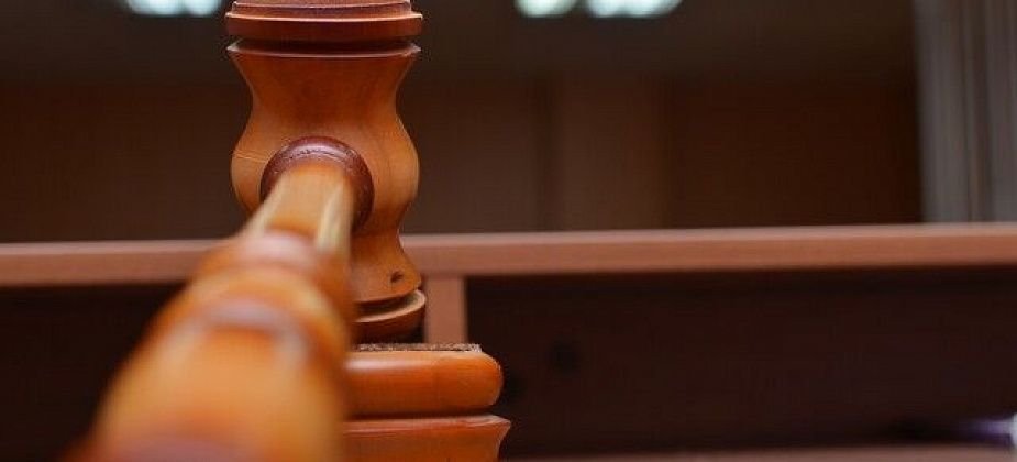 ИП оштрафовали на 125 тысяч за то, что мигрантка работала сортировщиком, а должна была - кондитером