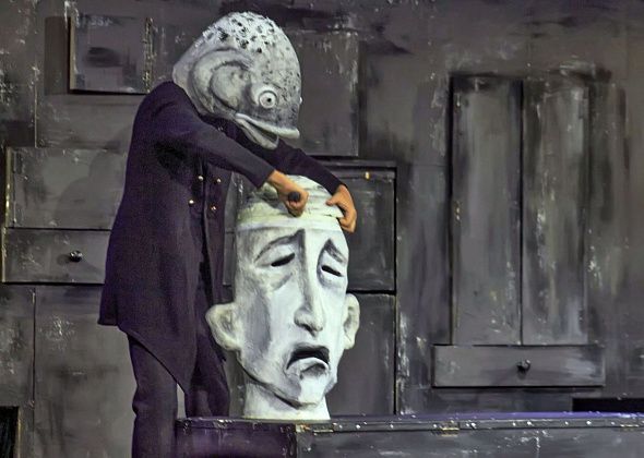 Екатеринбуржцы показали в Краснотурьинске спектакль «Гоголь. Триптих»