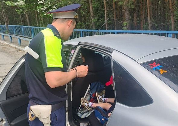 Сотрудники ГАИ выявляли водителей, которые нарушают правила перевозки детей