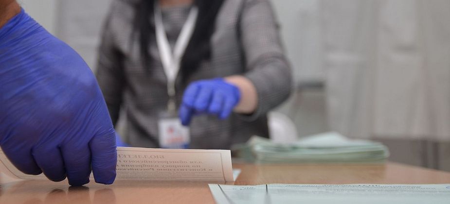 ЛДПР, «ЕР» и замдиректора «Столичного» подали документы на регистрацию кандидатов