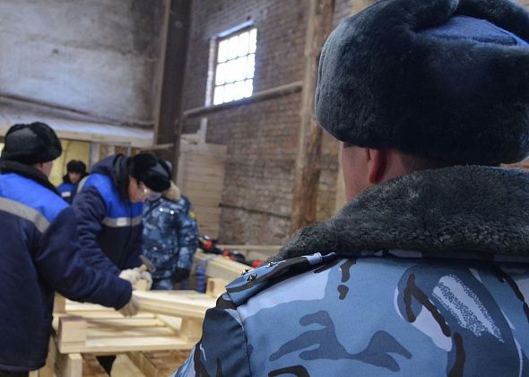 Бывший сотрудник колонии осужден на 6 лет за взятки