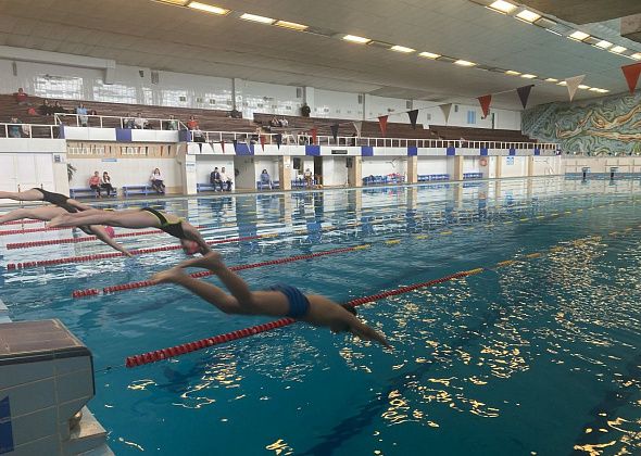 Пловцы из Краснотурьинска завоевали золото соревнований в Сургуте