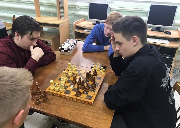 В Краснотурьинском политехникуме прошли ежегодные соревнования по шахматам 