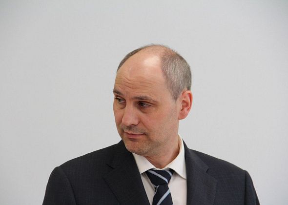 Мошенники используют дипфейк губернатора Паслера для обмана свердловчан
