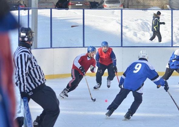 Стартовал турнир по хоккею во дворах