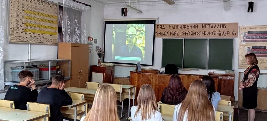 Девятиклассники посетили день открытых дверей политехникума и индустриального колледжа 