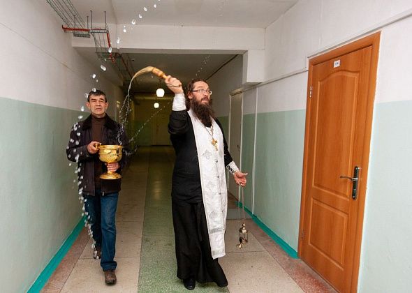 Здание ЮЗП освятили православные священники