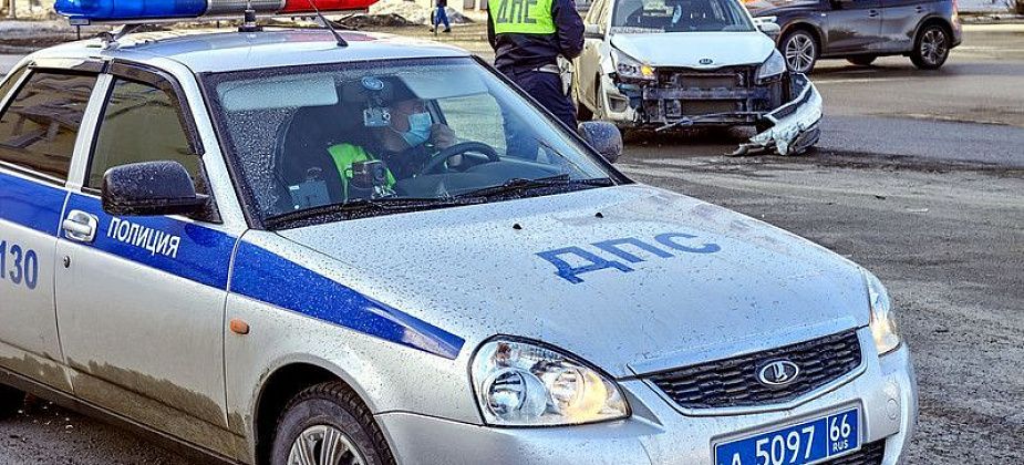 «Увидел «Ладу» в последний момент». В ДТП вновь угодила машина «Яндекс.Такси»