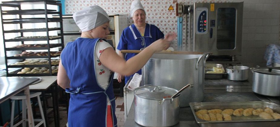 Мэр Краснотурьинска проверит «некоторые школьные столовые»