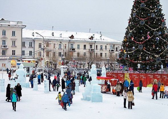 Тема ледового городка в этом году – сказки Бажова, но фигурок по теме будет мало
