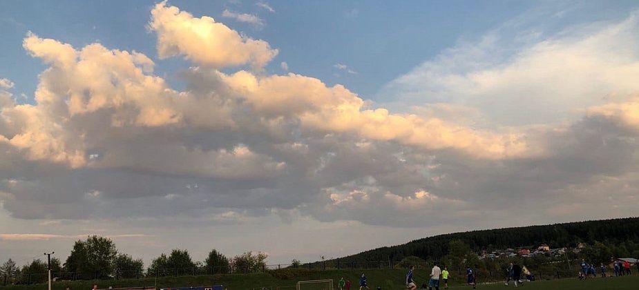 Победителем чемпионата Краснотурьинска по футболу стали серовчане