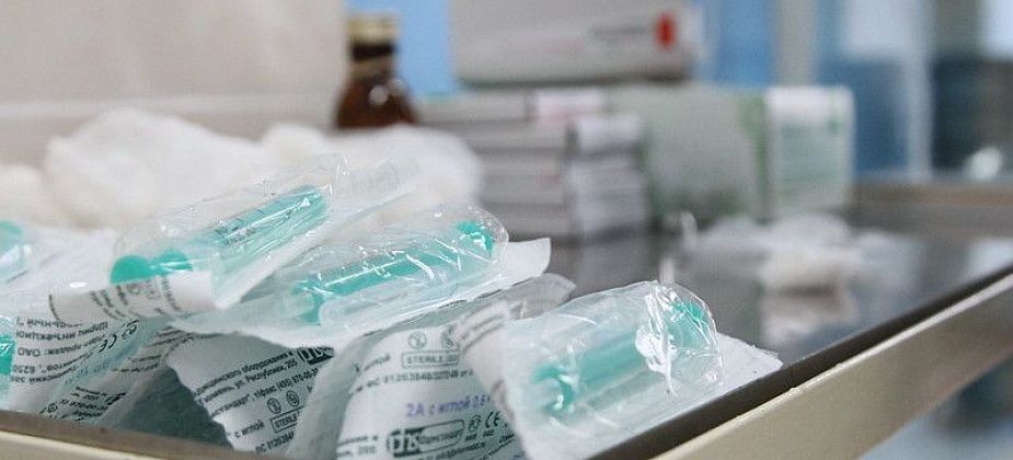 В Краснотурьинск  поступила новая вакцина от ковида. Перерыв между уколами — 14 дней