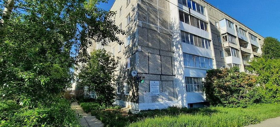 «Жители будут писать жалобу Путину». Горожане недовольны ремонтом крыши дома 