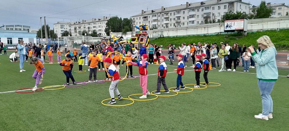 Кросс ползунков, армлифтинг и пенная дискотека — что ждет краснотурьинцев в День физкультурника