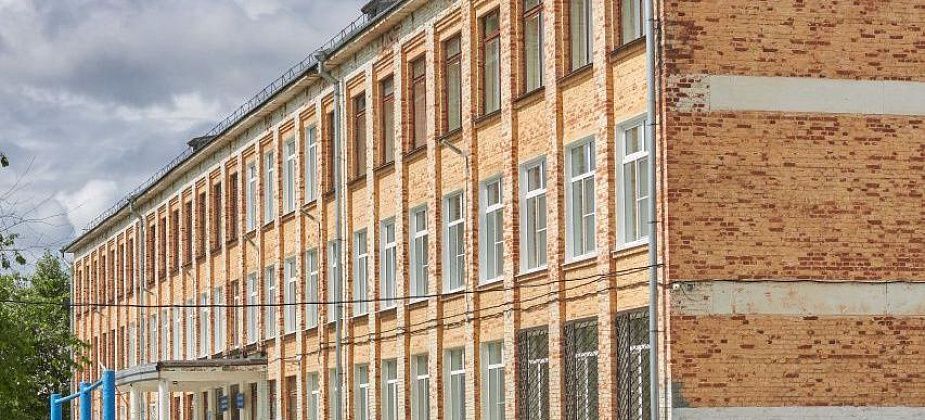«Привлекает нефтегазовое дело»: где хочет трудиться выпускник, набравший 99 баллов из 100