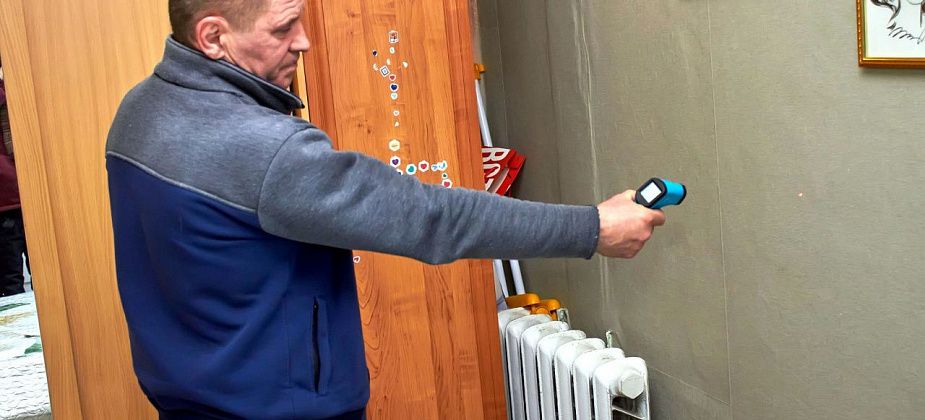 "По всему стояку — 20 градусов". Жильцы мерзнут из-за самовольной реконструкции системы отопления?