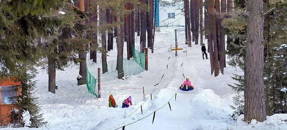 Ребенок получил сотрясение мозга во время катания на бублике