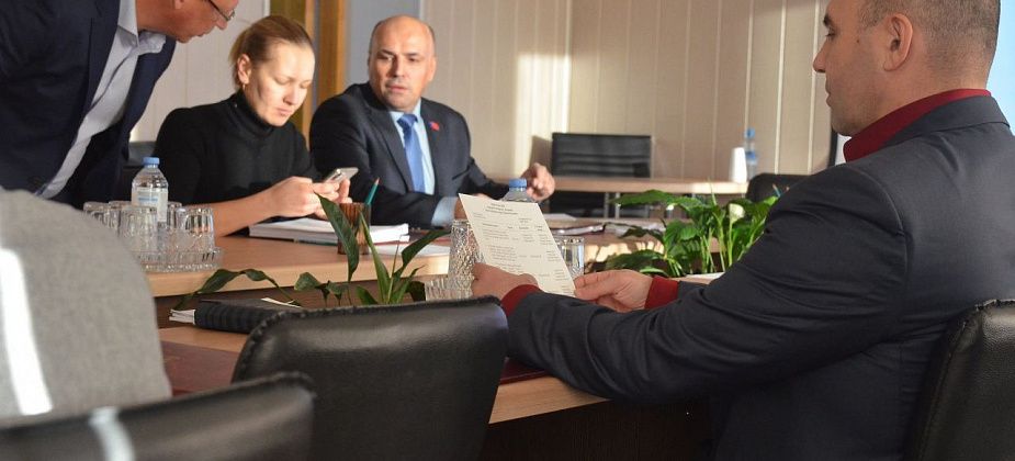 Бюджет, застройка, грамоты и отдых. Дума закрывает майскую сессию