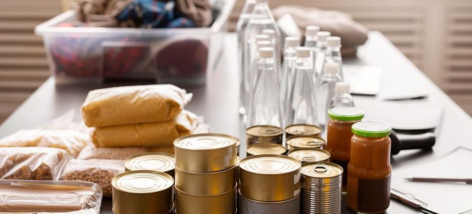 Совет ветеранов ИК-3 поздравил ветеранов и детей войны продуктовыми наборами