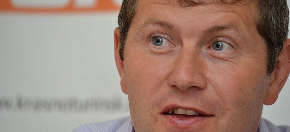 Александр Катаев, заразившийся коронавирусом, пока работает из дома