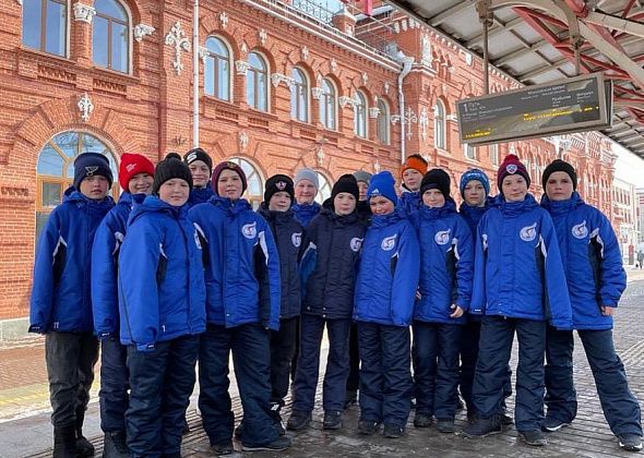 Хоккеисты Краснотурьинска начали с побед турнир в Ульяновске