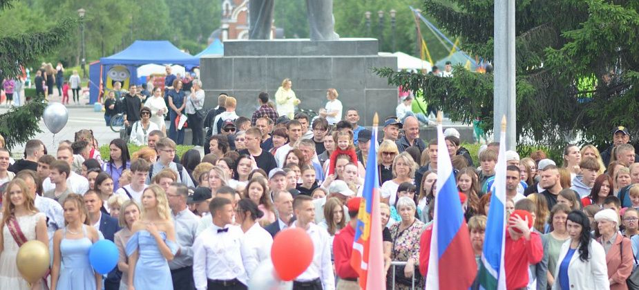 Как будем жить с июля: повышение ЖКХ, стандарт для школьной формы, новая маркировка товаров