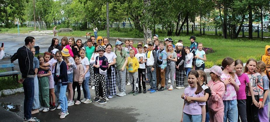 В летнем лагере центра детского творчества прошла квест-игра «Охотники за искусством»