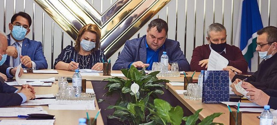 Депутаты обсуждают бюджет, благоустройство и культуру