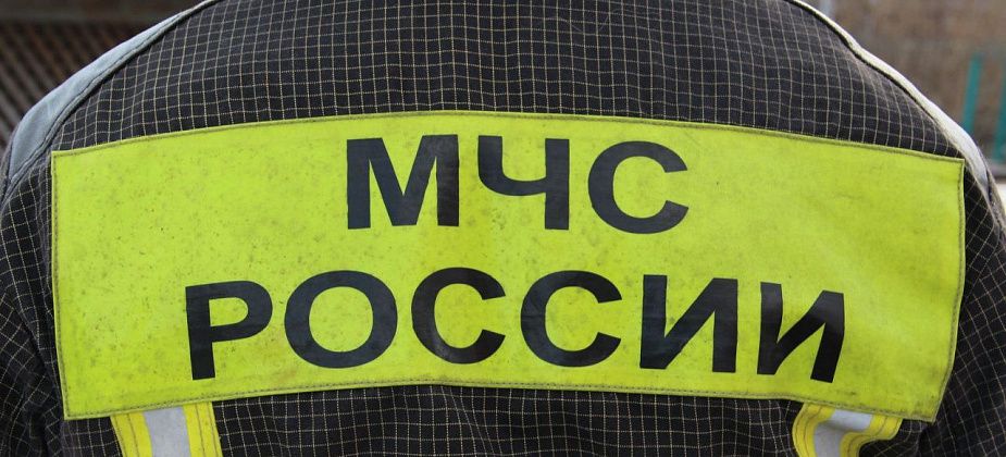 В пригороде Краснотурьинска горел мусор в контейнере
