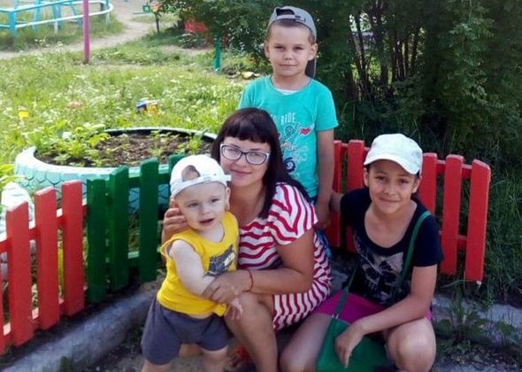 Многодетная мама благодарит за помощь: операция на глазах сделана