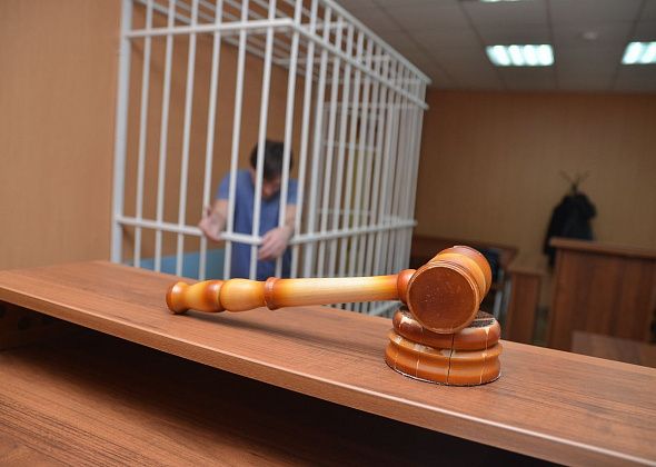 Горожанина, укравшего водку и собиравшего мак, отправили в колонию