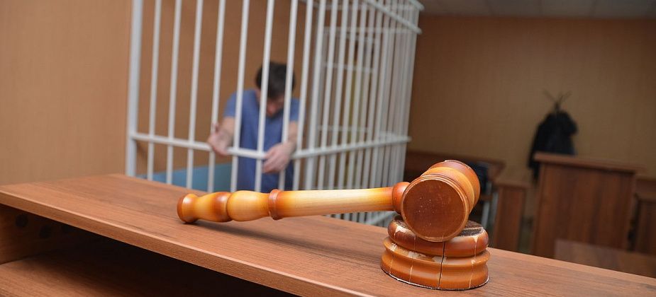 Горожанина, укравшего водку и собиравшего мак, отправили в колонию