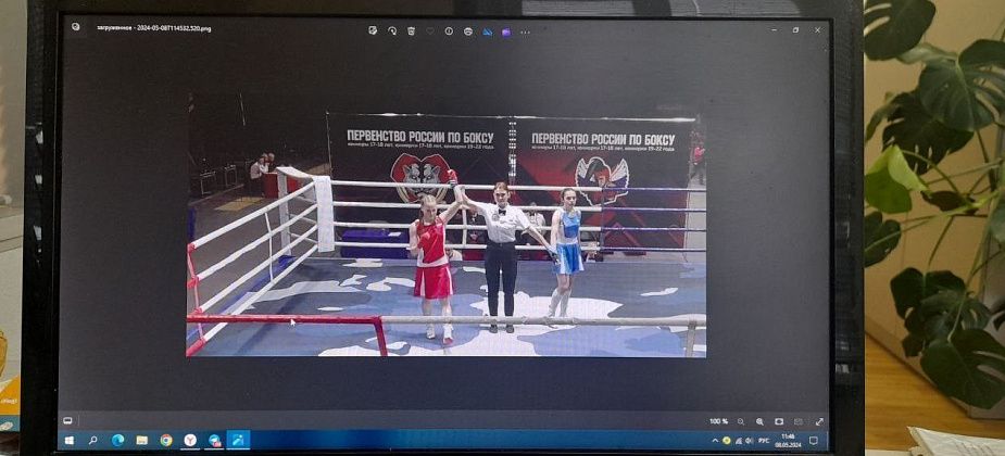 Снежана Кузнецова победила в четвертьфинале первенства страны по боксу
