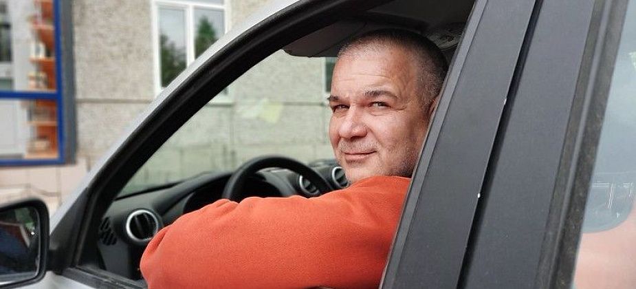 Таксист с  одиннадцатилетним стажем: о перевозке собак, порче салона и интиме