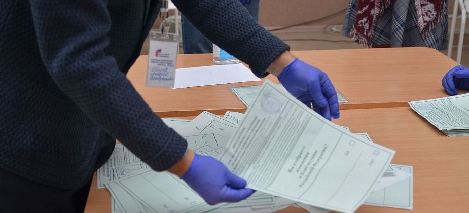 В Краснотурьинск привезли бюллетени для выборов депутатов и губернатора