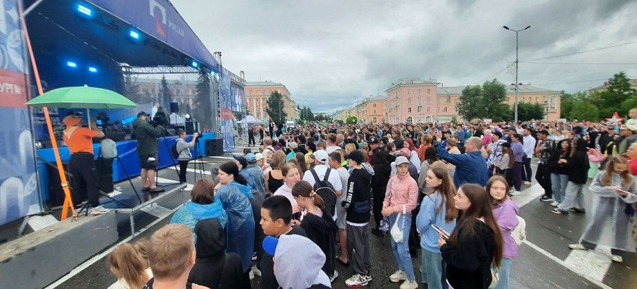 Краснотурьинск отмечает День металлурга!