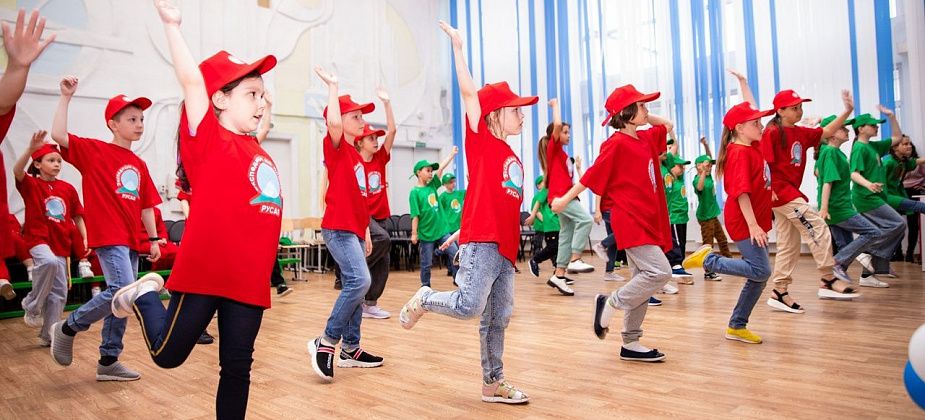 «Экспедиция на планету РУСАЛ»: в школе №17 открыли корпоративный лагерь 