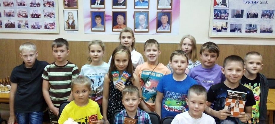 20 спортсменов клуба «Уралец» отметили День шахмат 