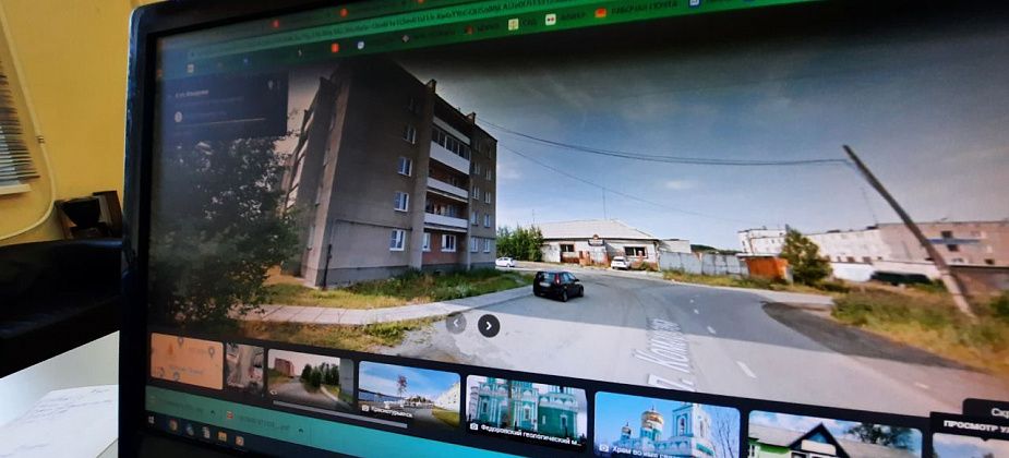Краснотурьинец просит запретить парковать авто возле своих окон 