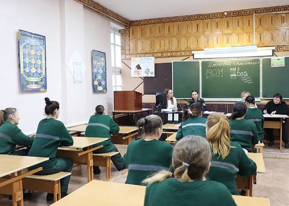 10 осужденных краснотурьинской колонии получили профессию швеи