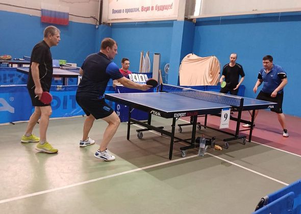 Краснотурьинские теннисисты играют в командном чемпионате области