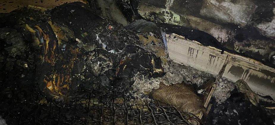 Из-за непотушенной сигареты горела квартира на Радищева 