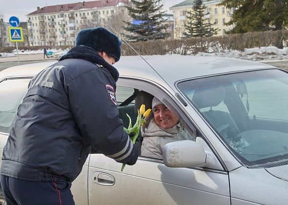 Отделение ГАИ поздравит водительниц с 8 Марта