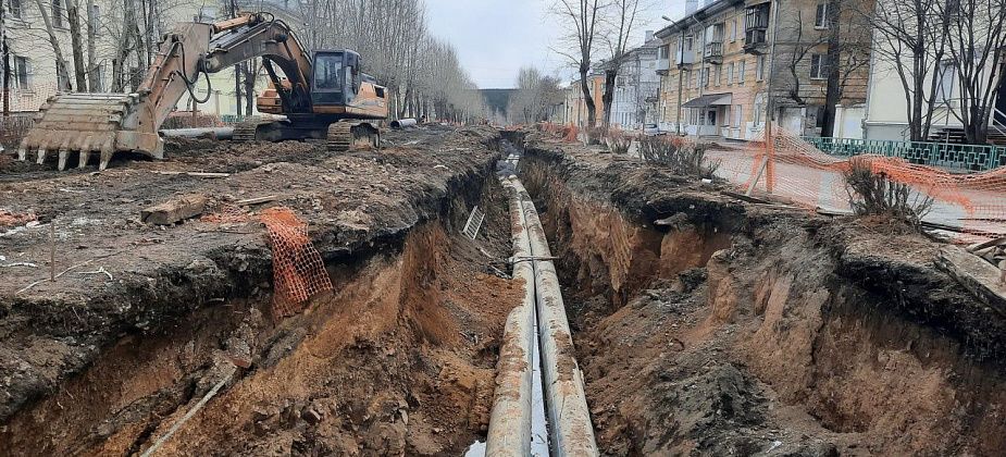 Дороги, ливневки, водовод... О чем во время прямого эфира рассказал заммэра по благоустройству