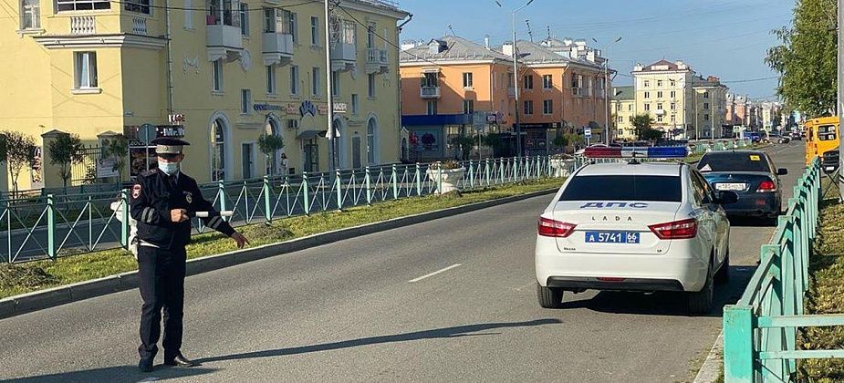 Пешеходы в два раза чаще водителей нарушают правила