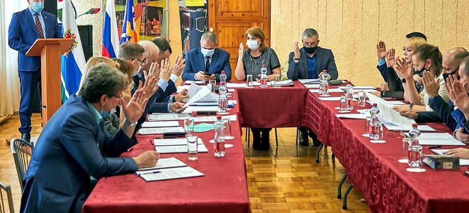 Депутаты обсудят бюджет, противодействие терроризму и образование